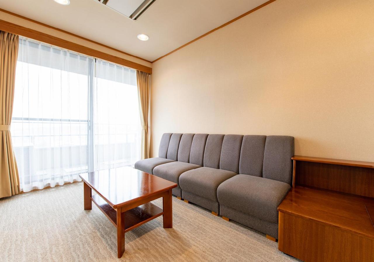 Saneikaku Hotel Мацумото Екстериор снимка